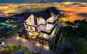 Dalat Family House